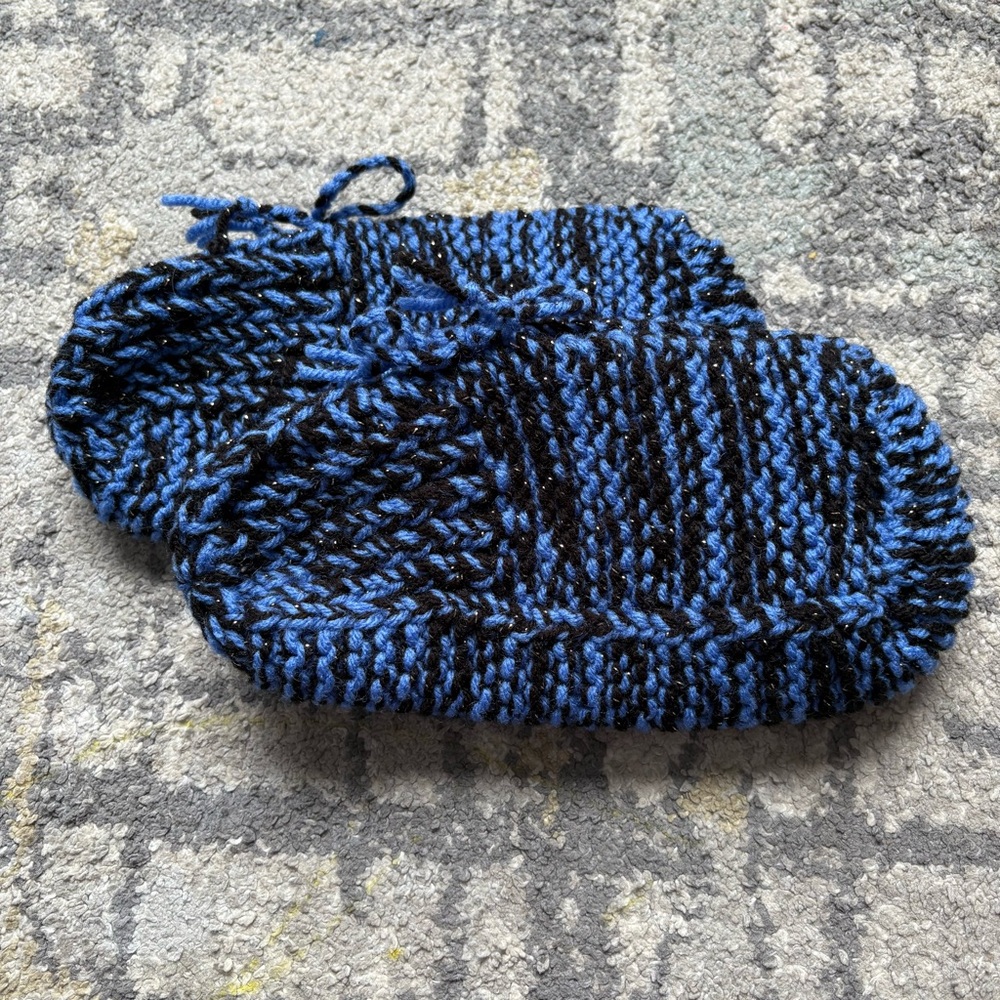 ☀️Cottagecore Handmade Blue and Black Knit Slippers